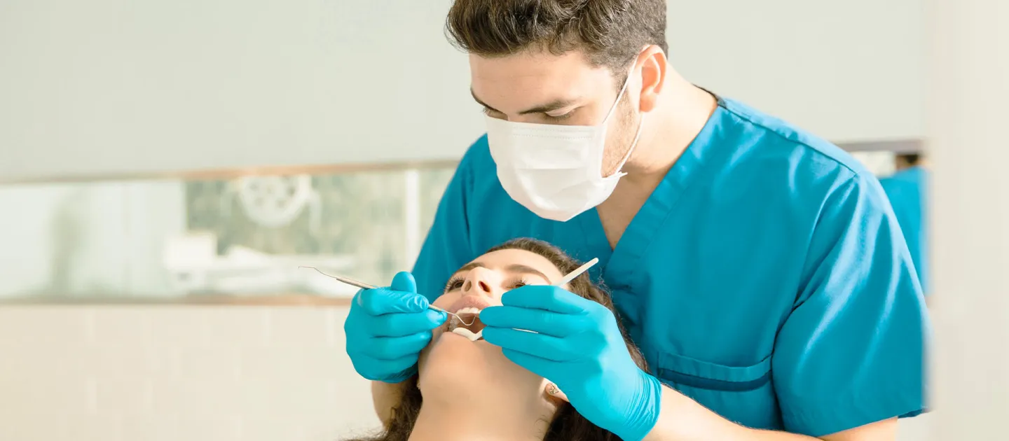 Estudia la Carrera de Odontología en ULatina