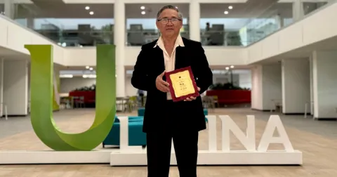 Profesor investigador de ULatina, Dr. Raúl Javier Chang Tam, recibe el “Best Researcher Award” en los International Research Scientist Awards 2026